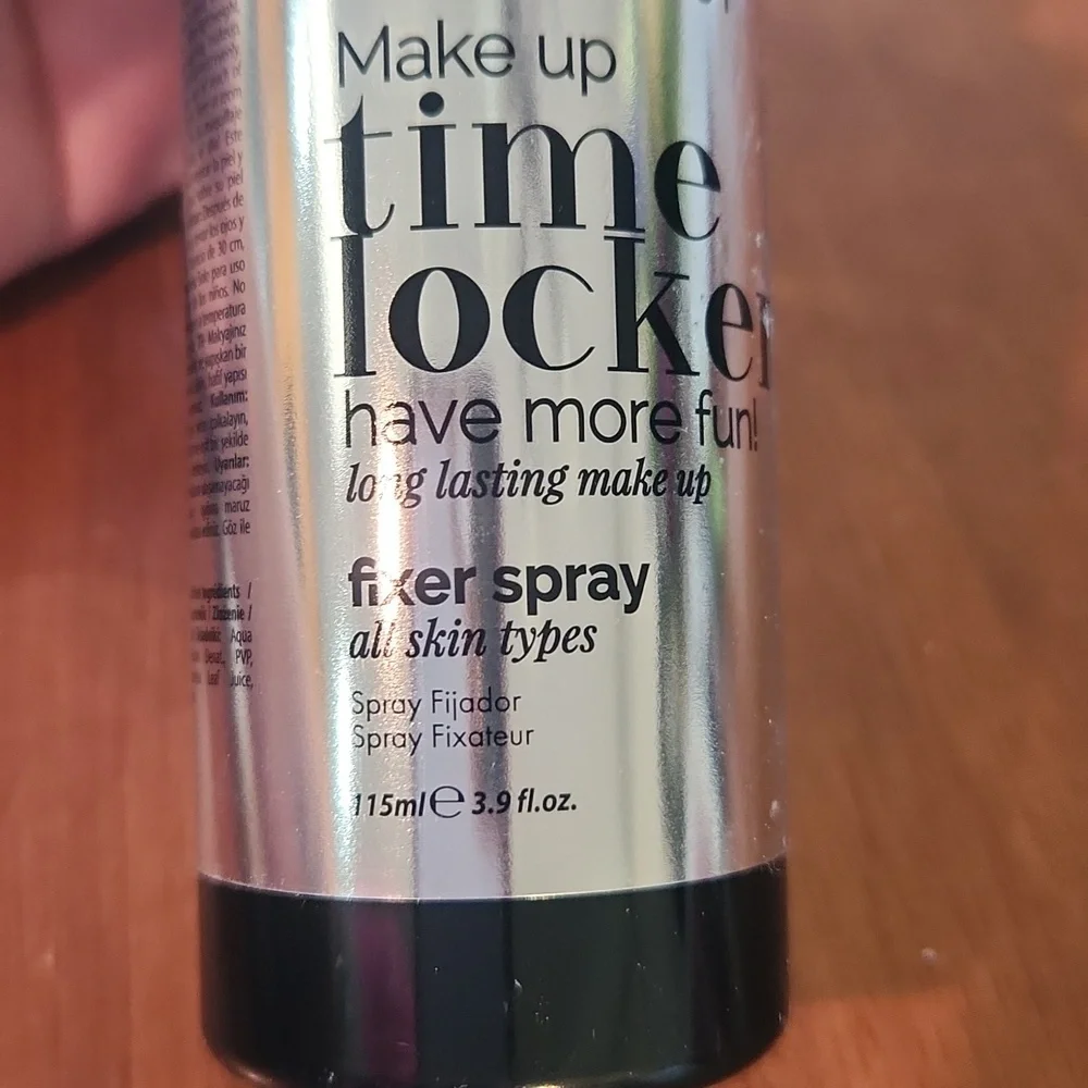 Farmasi Makeup Time Locker Fixer Spray Setting Spray 115 ml/ 3.9 oz